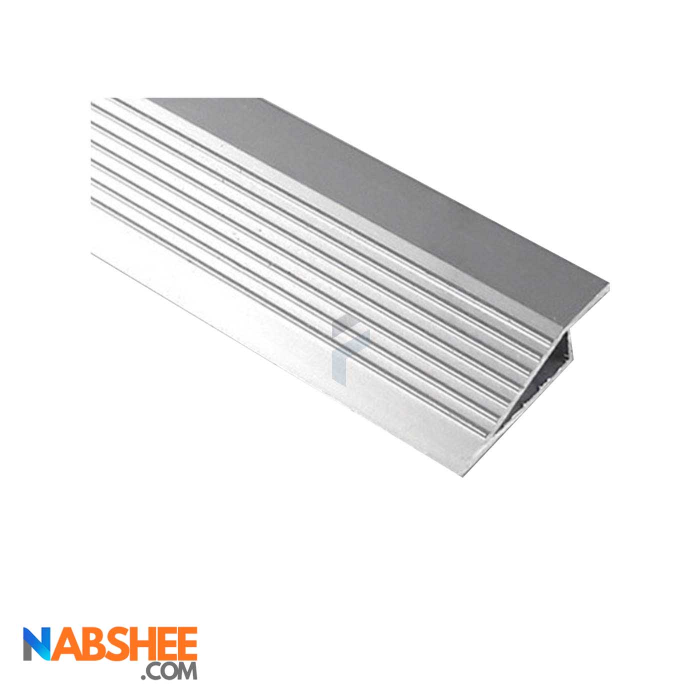 پروفیل آلومینیومی شیبدار مثلثی ارتفاع 8 میل کد A3 نقره ای (شاخه 3 متری)